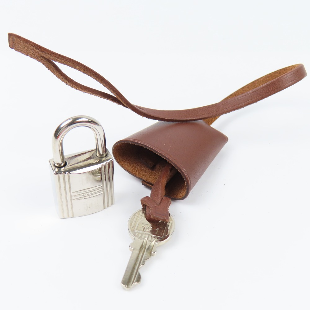 【美品】エルメス　カデナ　鍵　クロシェットセット 未使用保管品】エルメスカデナ鍵クロシェットセット