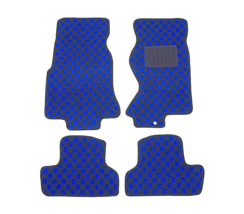 通販 フロアマット 車種別専用フロアマット カー用品 汚れ防止 車 ほぼ無臭 Rx7 カー用品 車用品 ヒールパッド付き 頭文字d 取付かんたん 新品 喫煙者様には 難燃性をオススメします マット 送料無料 フロアマット カーマット 汚れ防止 ｒｘ ７ 販売 対応 店長