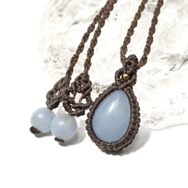 楽天市場】アクアマリン マクラメペンダント 天然石ペンダント