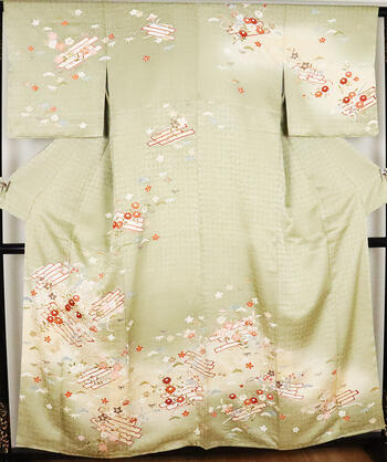 ＼ 20％offクーポン ／ 【一点物】訪問着 正絹 薄緑 暈し 松竹梅 花筏 蝶 Mサイズ ki20405 新品 日本製 公式行事 まとめ買い 在庫限り ギフト 激安 まとめ買い 在庫限り 当日発送 即納 最強翌日配送 送料無料