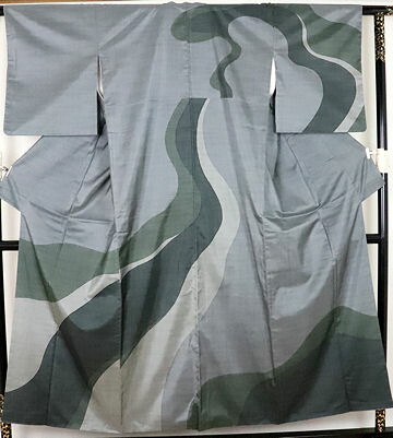 ＼ 20％offクーポン券 ／ 【一点物】発祥地縞大島紬★短い訪問着★正絹★水流 15号 ki24454【美品】【中古】まとめ買い 店卸し資産極限点 差し上げ物  激安  まとめ買い   店卸し資産極限点 当日送りとどける 即納  最強またの日送りとどける 貨物輸送無料  差し上げ物 差し上げ物