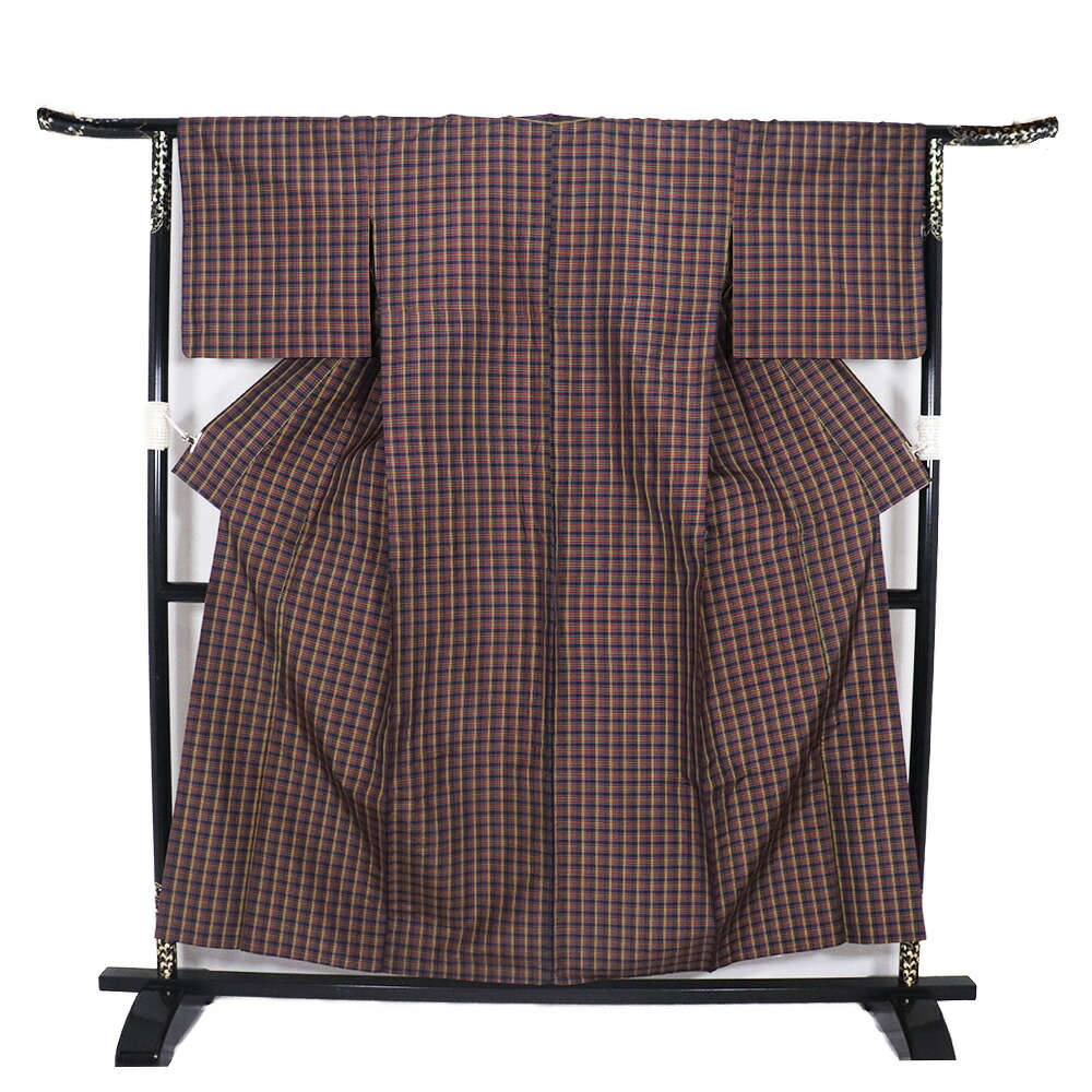 ＼ 20％offクーポン ／ 単衣 縞大島紬 正絹 黒 紫 赤 黄 格子縞 Sサイズ ki30843 美品 ひとえ 春秋シーズン レディース シルク ギフト 30代 40代 50代 送料無料