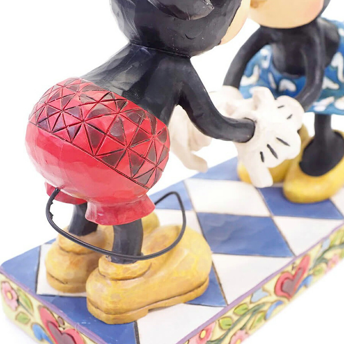 激安特価品 エネスコ Enesco ディズニー トラディション Disney Traditions ミッキーマウスとミニーマウスのキッシング ミッキーとミニーのキス Mickey Kissing Minnie 木彫り調フィギュアエネスコ フィギュア ディズニートラディション ミッキー ミニーマウス ギフト