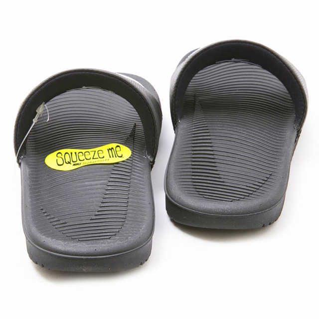 nike slides squeeze me