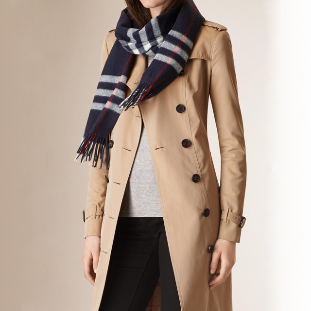 trench check burberry scarf