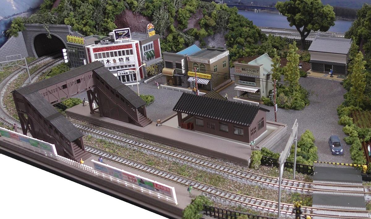 今日の超目玉 送料込み 鉄道模型ジオラマレイアウトｎゲージ用 複線 ９０ｃｍ ６０ｃｍ 昭和の駅前２ 注文製作 ９０ｘ６０ １０ Fucoa Cl