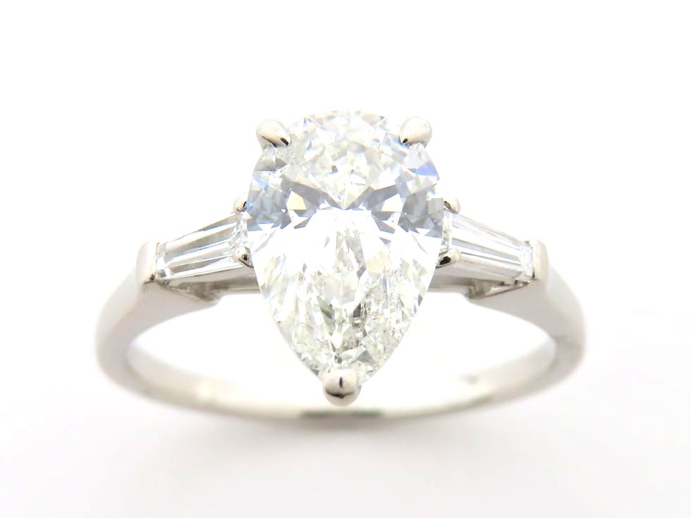 Pt900 ペアシェイプダイヤモンド1.506ct(F/SI-2/PS) テパーダイヤモンド0.232ct リング 【池袋店】【中古】｜質 セキネ