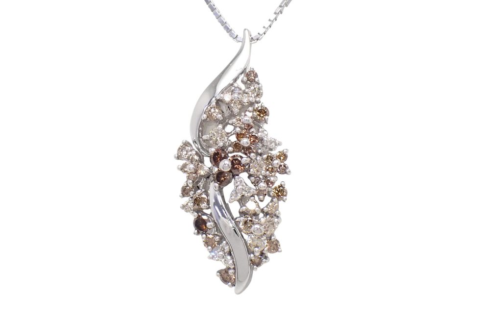K18WG ブラウンメレダイヤ1.10ct デザイン ネックレス 【新宿店】【中古】|質 セキネ