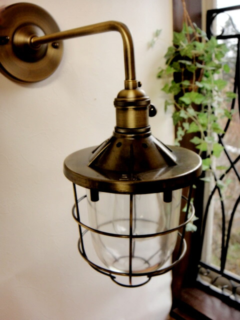 楽天市場 レトロな街灯風ガードブラケットランプアンティークブロンズ シャビーled対応壁用ランプウォールランプライト工業用作業用雑貨通販室内用led対応 Rcp Selectstore