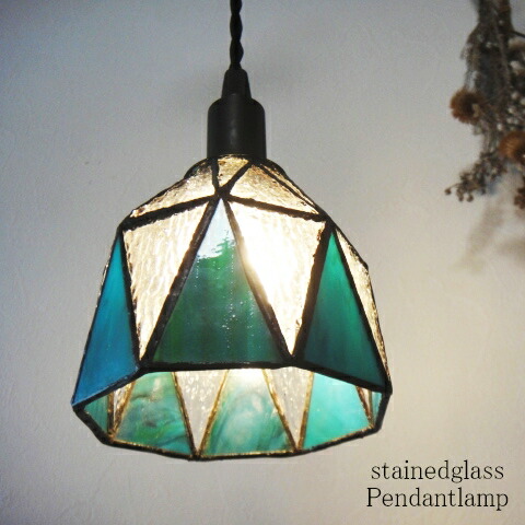 楽天市場】最安値挑戦中☆レトロ調ステンドグラススクエアペンダント