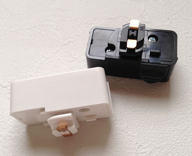 楽天市場 最安値に挑戦 引っ掛けシーリングプラグ 白or黒 ライティングレール引掛シーリング ボディホワイトブラック ダクトレールアダプター多灯吊り下げ照明 Selectstore