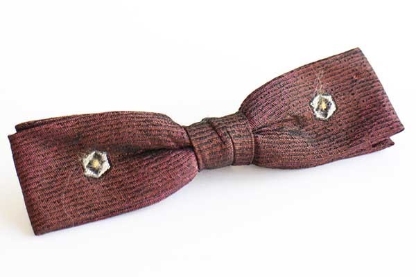 ビンテージ 刺繍入り クリップ式 蝶ネクタイ★A【中古】