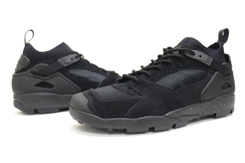 nike air revaderchi black