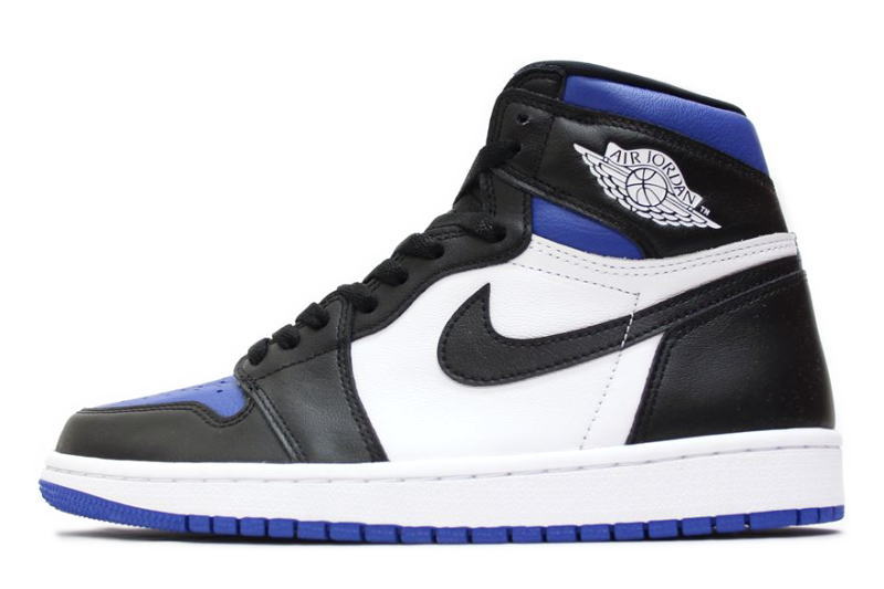 【貨物輸送無料】NIKE AIR JORDAN 1 RETRO HIGH OG ROYAL TOE GAME ROYAL 2020 555088-041 ナイキ エアジョーダン 1 レトロ ご機嫌 ロイヤルトゥ 力くらべロイヤル 2020【未当て嵌める品】【中古】