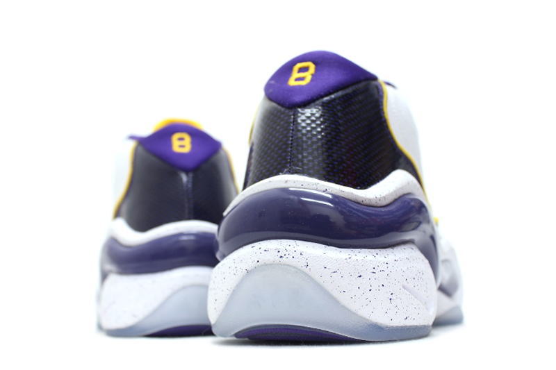 ãæ¥½å¤©å¸å ´ããéæç¡æãNIKE AIR ZOOM FLIGHT 96 KOBE BRYANT 317980-100 ãã¤ã­ ãºã¼ã  ãã©ã¤ã ã³ã¼ãã¼ ãã©ã¤ã¢ã³ããæªä½¿ç¨åããä¸­å¤ 