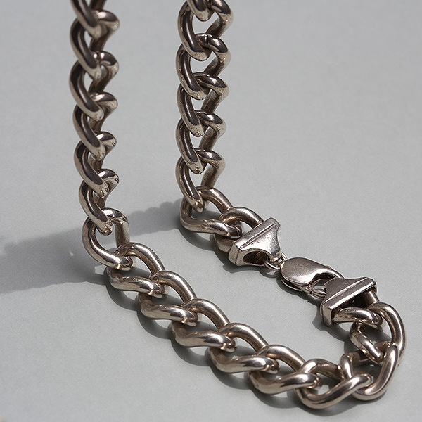 BRITISH VINTAGE BIRMINGHAM HALLMARKED 13.5MM × 46コマーシャル HEAVYWEIGHT CURB CHAIN NECKLACE ne02 me01 ch6