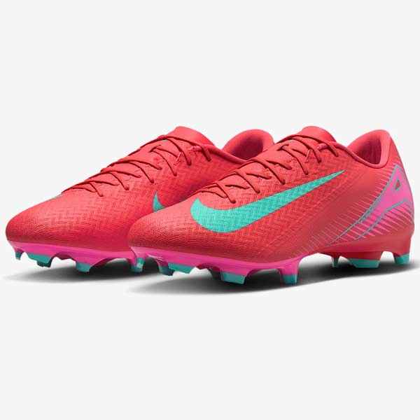 NIKEスパイク Soccer Cleats & Spikes. Nike JP