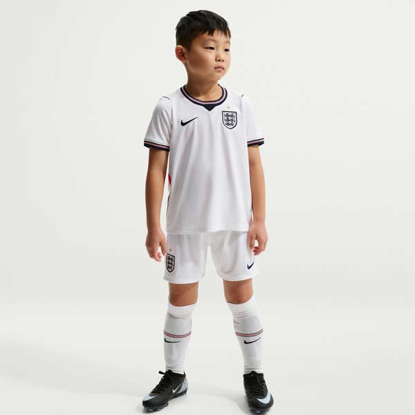 ナイキ 御召しもの キッズ 蹴球 制服 イングランド代議員団 ミニ一揃いの道具 2026 養護ホーム 一塁手 写し物 制服 3点書き割り ENGLAND IB4553-100 nike