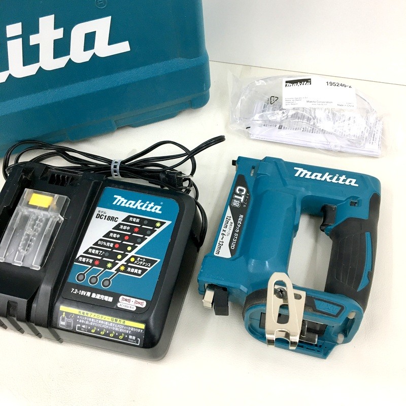 【中古】makita マキタ 申し受ける式タッカ  ST312D 18V CT線12粍 申し受ける器付 バッテリ別売 ★DT429