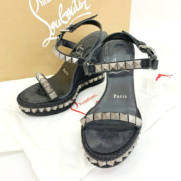 【中古】CHRISTIAN LOUBOUTIN クリスチャンルブタン ウェッジサンダル シューズ PYRACLOU メタルスパイク スタッズ 箱付き レディース サイズ35 22cm相当 ブラック 靴 IF11986■｜福井の買取販売　サンステップ