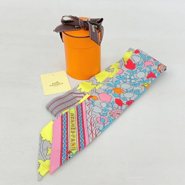 ★美品★Hermes ツイリー 新品同様 エルメスツイリー SPLASH PARK グリーン/イエロー/マルチカラー