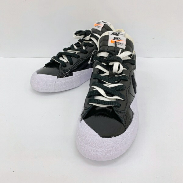 【中古】NIKE sacai ナイキ サカイ Blazer Low Black Patent Leather スニーカー シューズ DM6443-001 メンズ 26.5cm ブラックパテント 靴 DF18396■