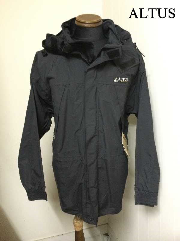 altus-001-01.jpg