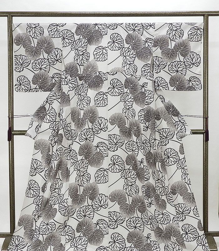 ＼20％OFFクーポン券別れ別れ中／夏物 小紋 新品 仕立てもの売り上げ金 正絹 夏物 蔦飾りつけ 身たけ164.5糎 裄丈68糎 紋紗 小紋 夏 夏用 仕立てもの済 御召しもの wc2170