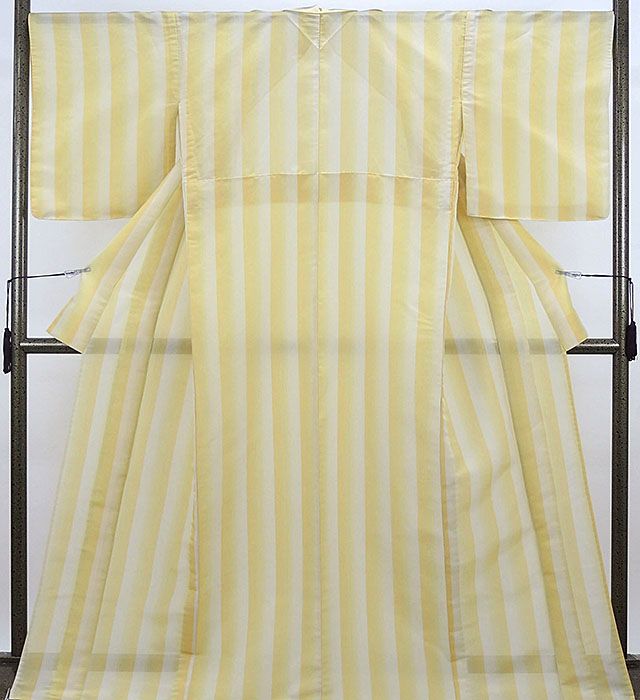 【ポイント10倍】夏物 紬 新品 仕立て上がり 正絹 夏物 蕪重織物謹製 夏織物夏陰 縦縞ぼかし 紗紬 新品 新品 仕立て上がり 着物 wd2032