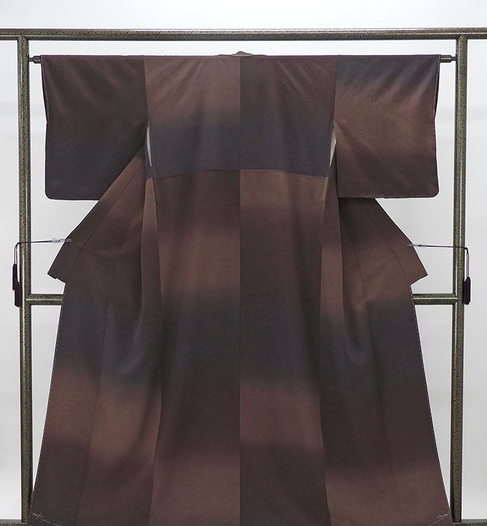 【ポイント10倍】色無地 未使用 正絹 濃淡横段ぼかし 身丈157.5cm 裄丈63cm 未着用 美品 新古品 着物 結婚式 入学式 卒業式 a4053