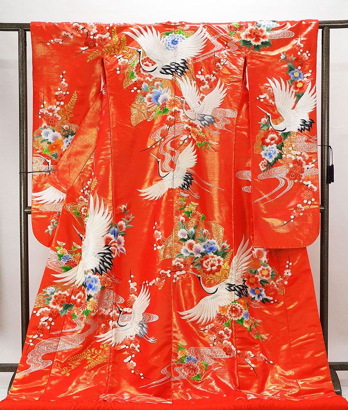 【尖んがり10倍】色打掛 正絹 舞鶴扇子四季花飾りつけ 打掛 花嫁御寮お召しもの 御芽出度 再利用 中古 御芽出度 御芽出度 お召しもの e3135