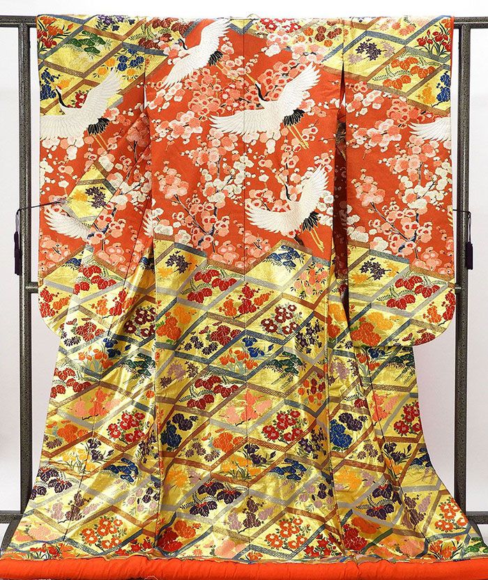 ＼20％OFF引き換え証散り散り中／色打掛 正絹 万彩千寿のよろこび 鶴 打掛 花嫁御寮御召しもの 華燭の典 良品 再利用 中古 御召しもの e3191
