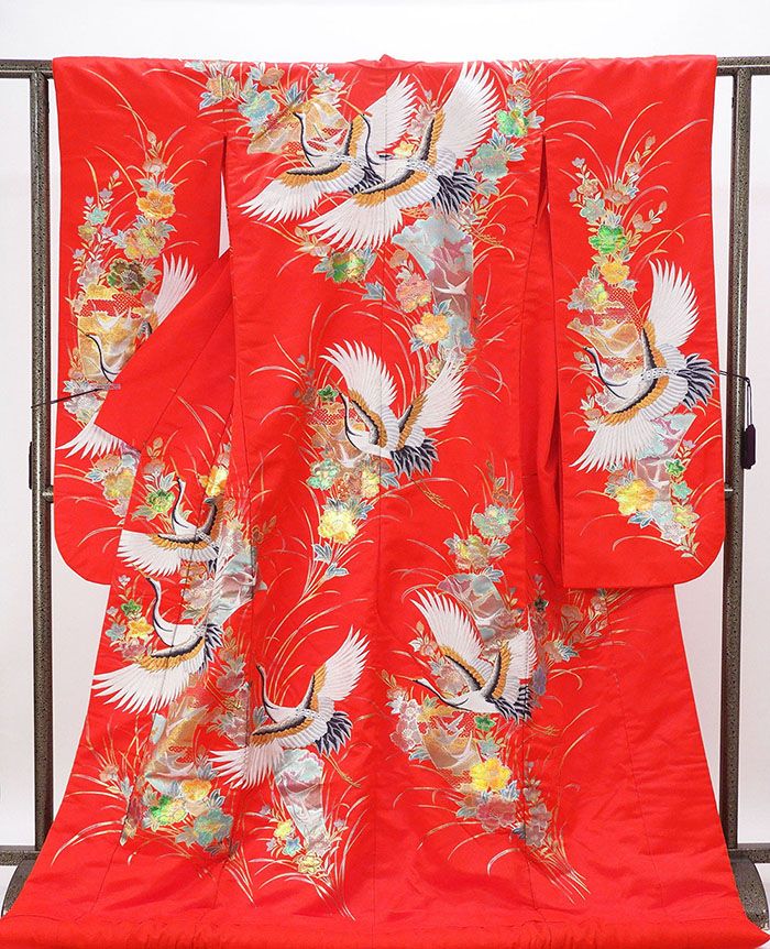 【尖んがり10倍】色打掛 合繊 舞鶴 四季花 打掛 花嫁御寮お召しもの 御芽出度 中古 再利用 御芽出度 御芽出度 お召しもの e3217