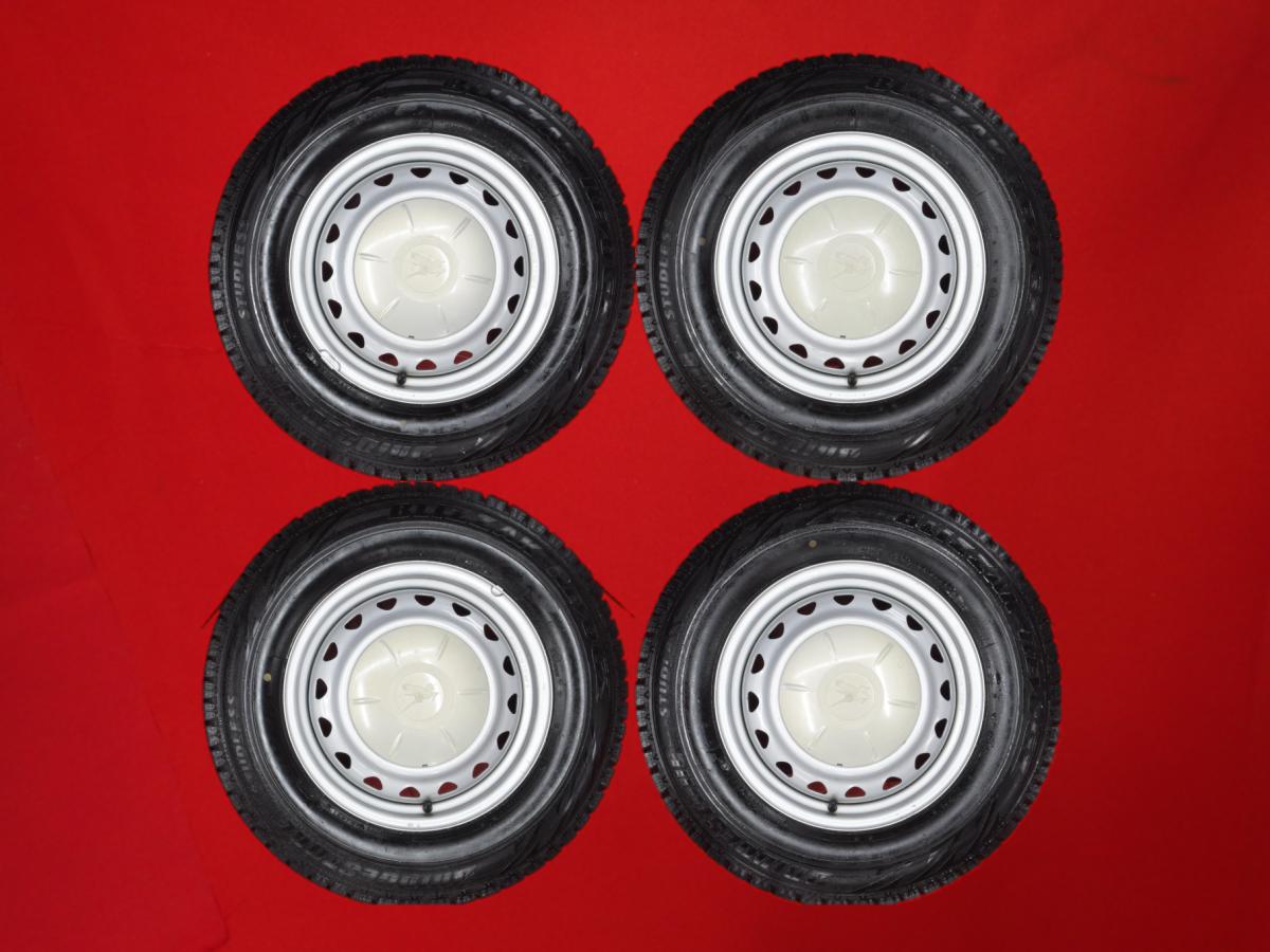 ブリヂストン ブリザック REVO GZ BRIDGESTONE BLIZZAK REVO GZ 205/70R15 96Q マルチスチール 〈センターハブキャップ付〉 6Jx15 +45 5/100 114.3 シルバー(銀色)系 CR-V レガシィ デリカ スペースギア レガシィ ツーリング ワゴン フォレスター パジェロ ジュニア