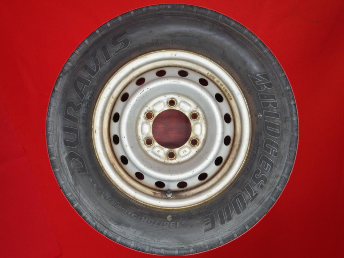 ブリヂストン デュラビス R205 BRIDGESTONE DURAVIS R205 195/75R15 109/107L トヨエース/ダイナ 純正スチール(キャップ無) 5Jx15 +30 6/139.7 シルバー(銀色)系｜中古タイヤ・ホイールの太平タイヤ