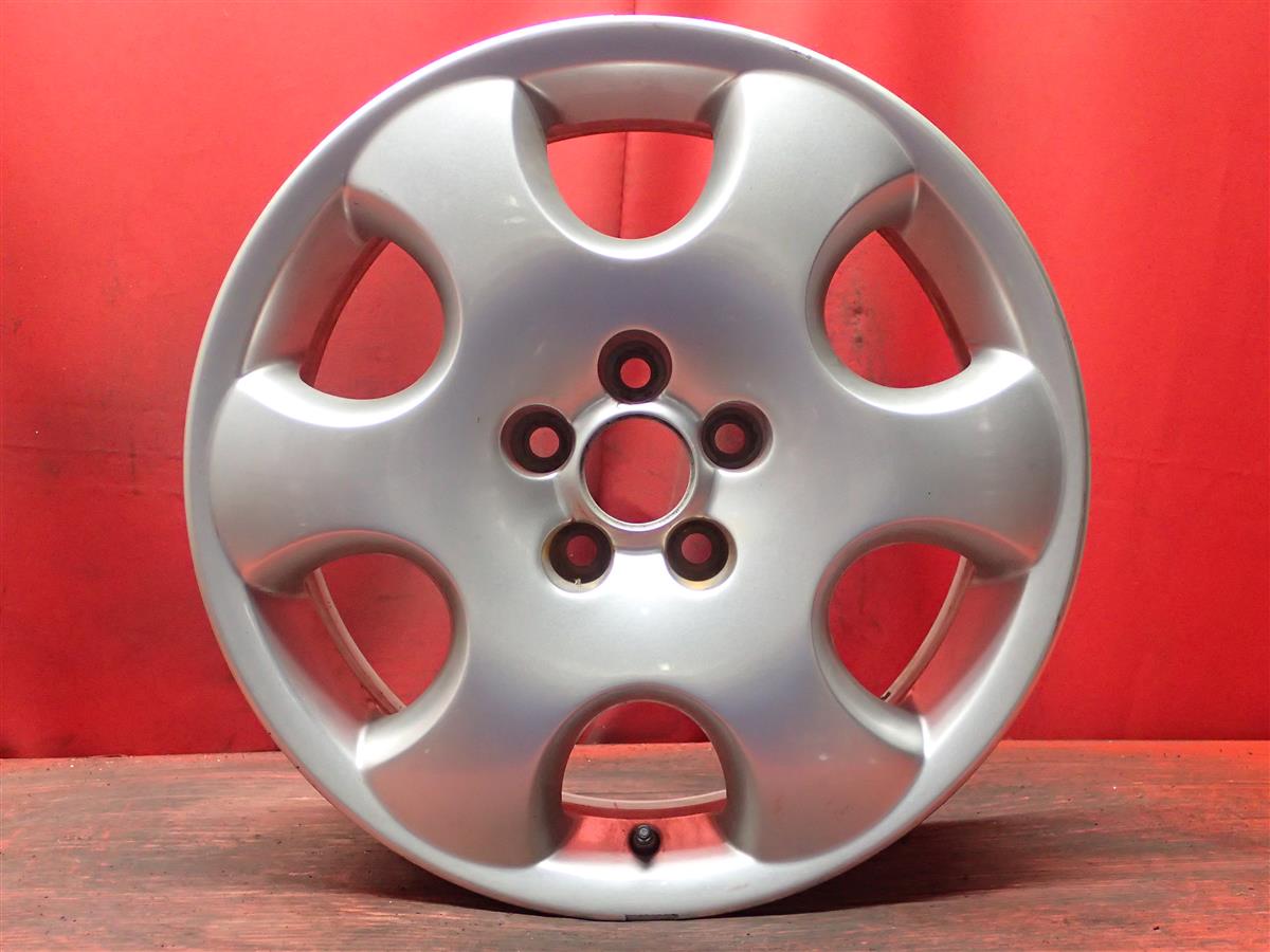 ニュービートル 純正16inch2 6.5Jx16 +42 5/100 シルバー(銀色)系