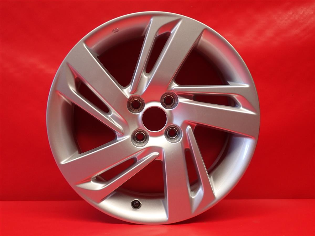 トヨタ ライズ 純正 アルミホイール 16インチ　1本 トヨタ ライズ純正ホイール 6J-16 4H100 +40 目立った傷も無く