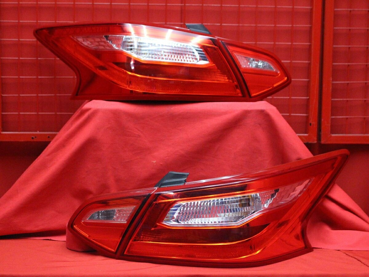ニッサン US NISSAN ALTIMA 後期 純正 テール 42,900円