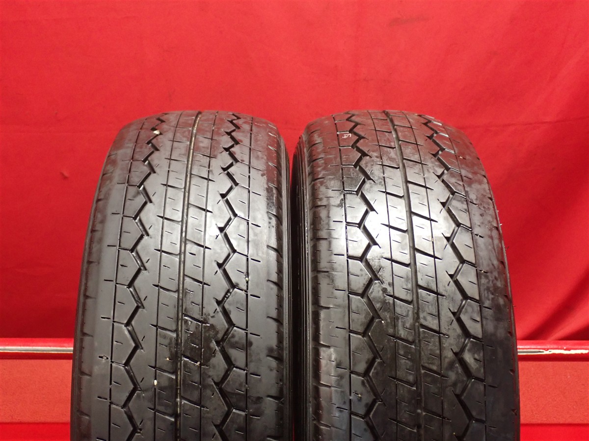 ダンロップ DV-01 DUNLOP DV-01 215/70R15 107/105L アンフィニ MPV グランツ エクストレイル キャラバンコーチ グランドハイエース グランビア サンタフェ サンダーバード タウンカー ツーリングハイエース デイムラー ハイエース ハイエースバン ファーゴ フリーダ ホ