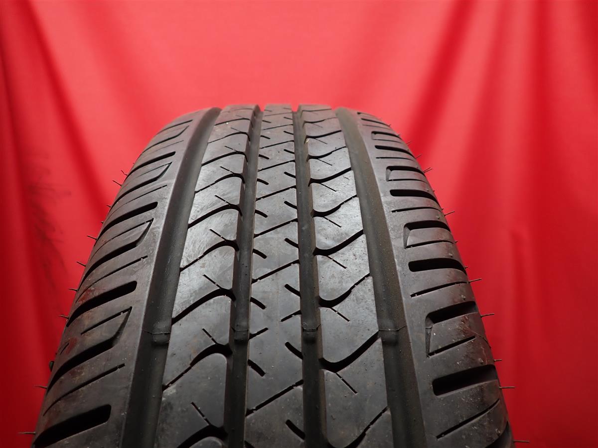 グッドイヤー エフィシエントグリップ SUV ハイブリッド HP01 GOODYEAR EfficientGrip SUV HYBRID HP01 215/70R16 100H RAV4 RVR アウトランダー アウトランダー PHEV アストロ エクリプスクロス エスケープ エレメント クルーガー サファリ デリカ D:5 トリビュート ハリア