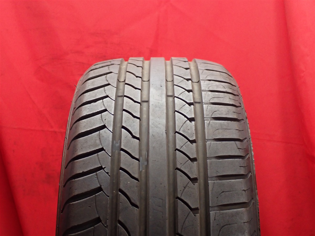 マックストレック MAXIMUS M1 MAXTREC MAXIMUS M1 235/50R17 96W STS Sタイプ アヴァンタイム クラウン マジェスタ ケイマンS スカイライン スカイライン クーペ デイムラー フェアレディZ フェアレディZ ロードスター ボクスター ボクスターS レジェンド