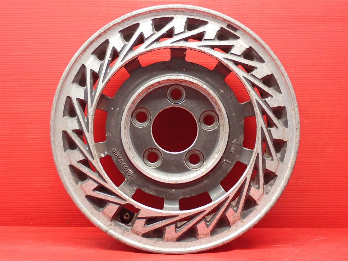 Y30 系 純正 5.5Jx14 +40 5/114.3 ガンメタポリッシュ(ガンメタ&ポリッシュ)|中古タイヤ・ホイールの太平タイヤ