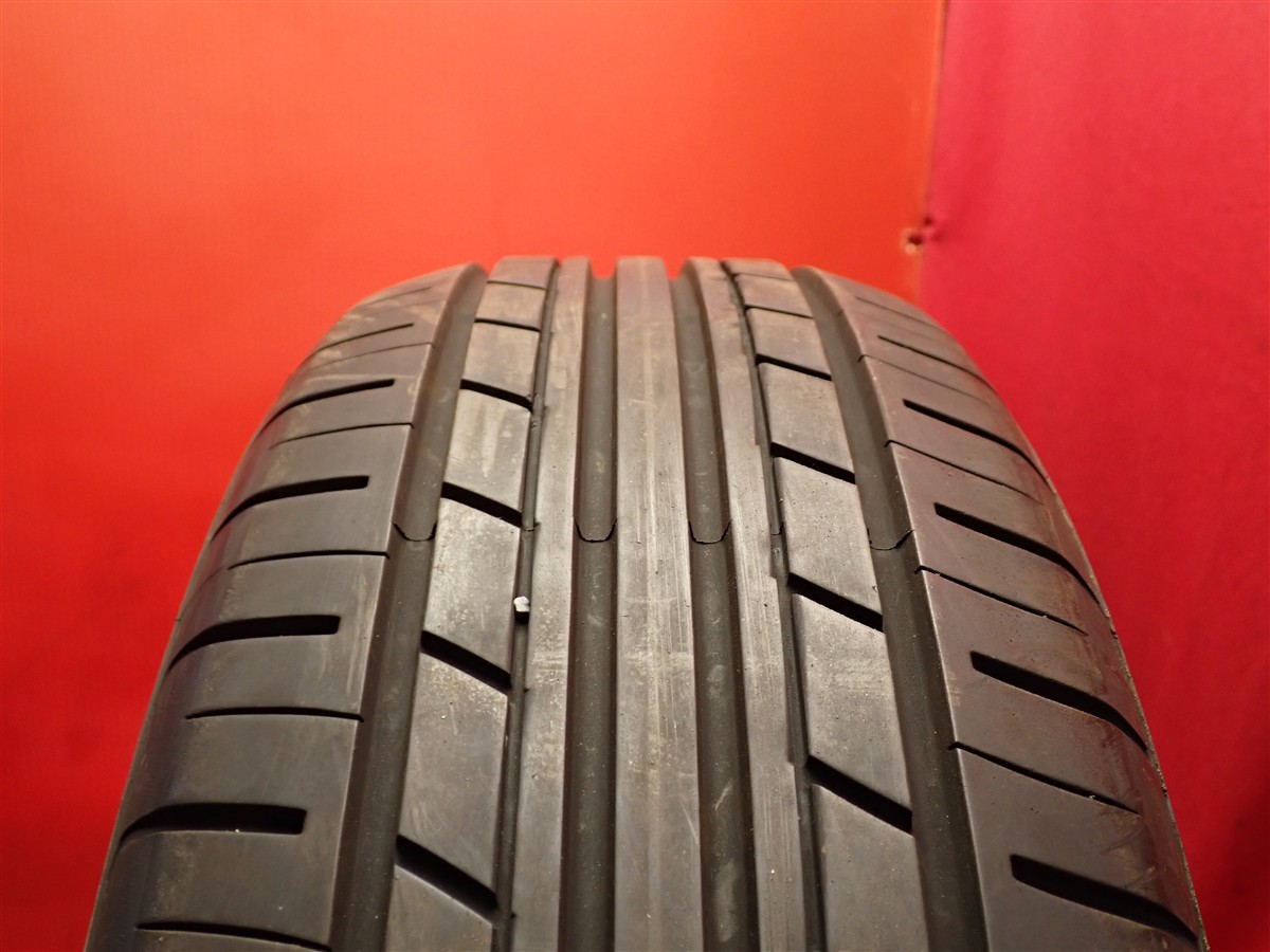 ヨコハマ エコス ES31 YOKOHAMA ECOS ES31 205/60R16 92H 2シリーズ アクティブツアラー 2シリーズ グランツアラー 3シリーズ セダン 3シリーズ ツーリング A4 A4 アバント Aクラス Aクラス セダン C3 エアクロス SUV C4 ピカソ Eクラス セダン HR-V SX4 Sタイプ Tクロス V4