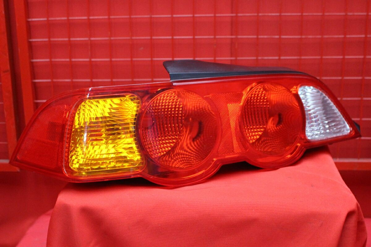ホンダ インテグラ DC5 前期純正テール