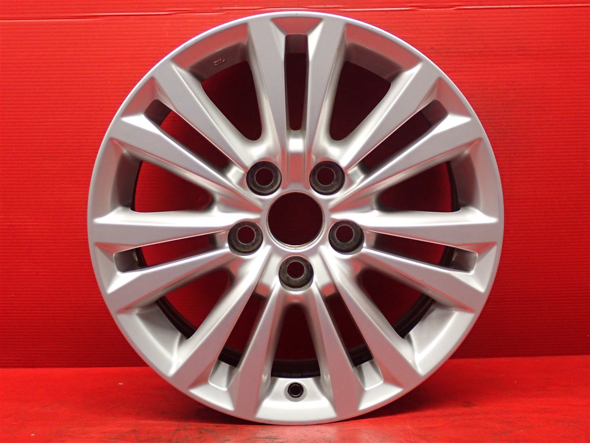 クラウン ロイヤル(210系)前期純正16inch 7Jx16 +40 5/114.3 シルバー(銀色)系｜中古タイヤ・ホイールの太平タイヤ