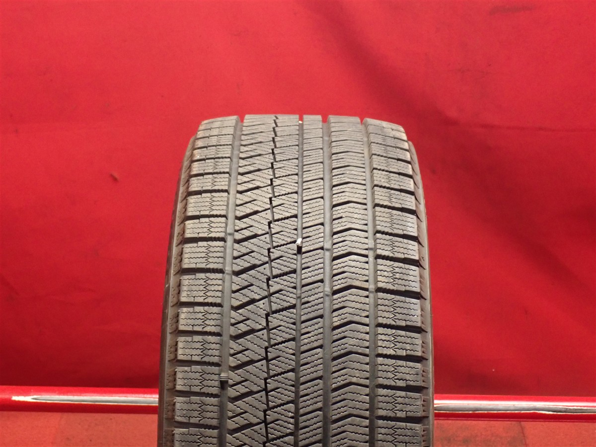 ブリヂストン ブリザック VRX2 BRIDGESTONE BLIZZAK VRX2 245/45R17 99Q A4 A4 アバント A6 A6 アバント B10 CLSクラス CTS Eクラス ステーションワゴン Eクラス セダン IS250 IS250C IS350C SLクラス TT クーペ/TTロードスター コルベット スカイラインGT-R マスタング|中古タイヤ・ホイールの太平タイヤ
