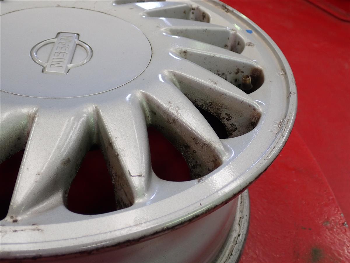 楽天市場 ラルゴ W30系 純正 5 5 6jx14 30 4 114 3 6jx14 30 4 114 3 シルバー 銀色 系 ガゼール ラルゴ クルー エクサ セレナ カーゴ バネットセレナ バネットコーチ バネットラルゴ アベニール 中古タイヤ ホイールの太平タイヤ