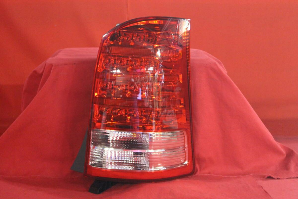 楽天市場】トヨタ ウィッシュ 20系 テールランプ 左右セット LED