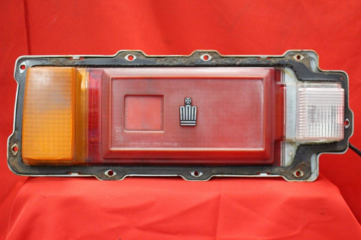 トヨタ 純正テール 6,336円