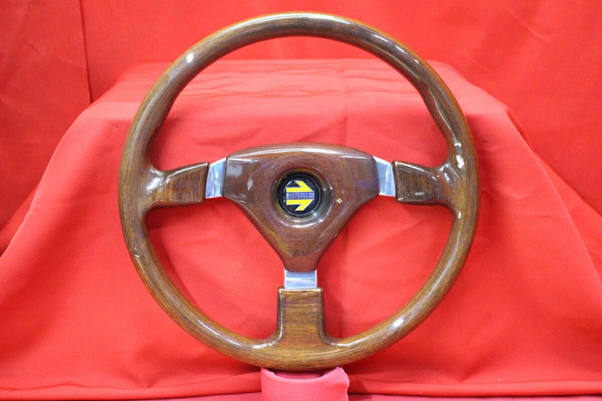 モモ VELOCE RACING DARK WOOD